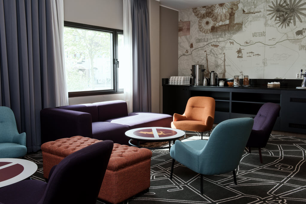 Foto: Fotograf Jimmy Eriksson AB
Tomtebogatan 30, 113 38 Stockholm
0703734429
info@jimmyeriksson.se
Meeting lounge